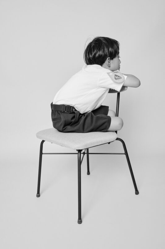 子供の後ろ姿。