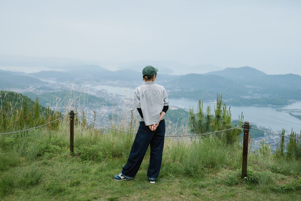 後ろ姿のポートレイト